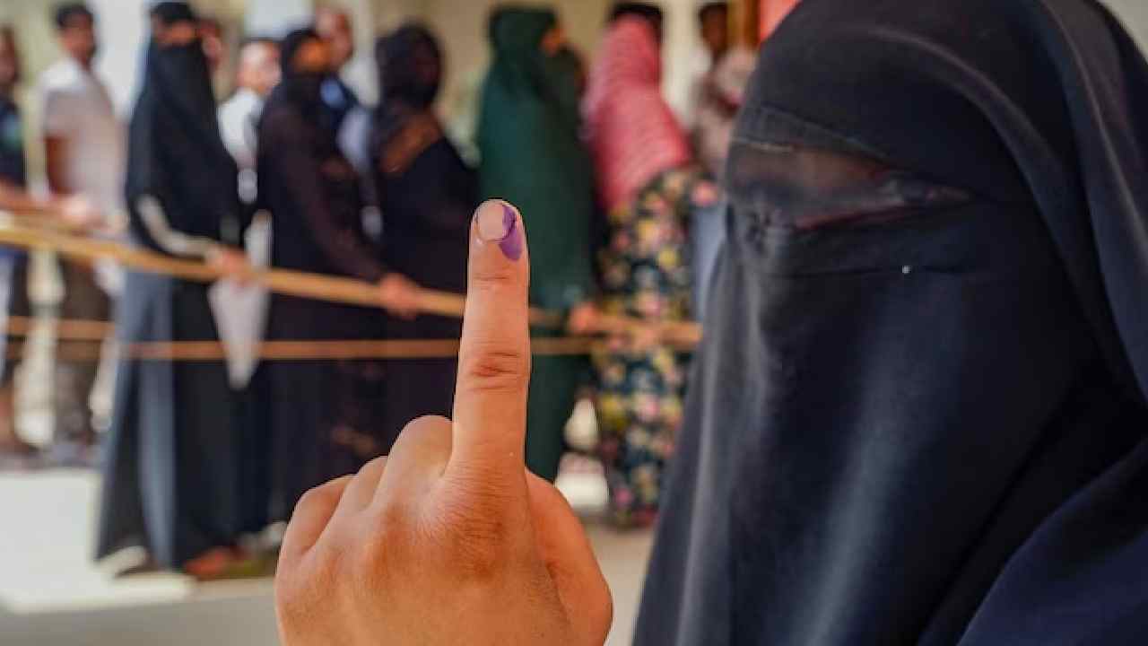 BJP: బురఖా మహిళల్ని చెక్ చేయాలి.. బీజేపీ చీఫ్ వ్యాఖ్యలు వివాదాస్పదం..