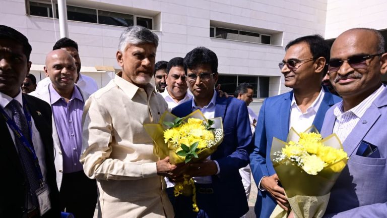 CM Chandrababu: పెట్టుబడులే లక్ష్యంగా దుబాయ్ చేరుకున్న సీఎం..!