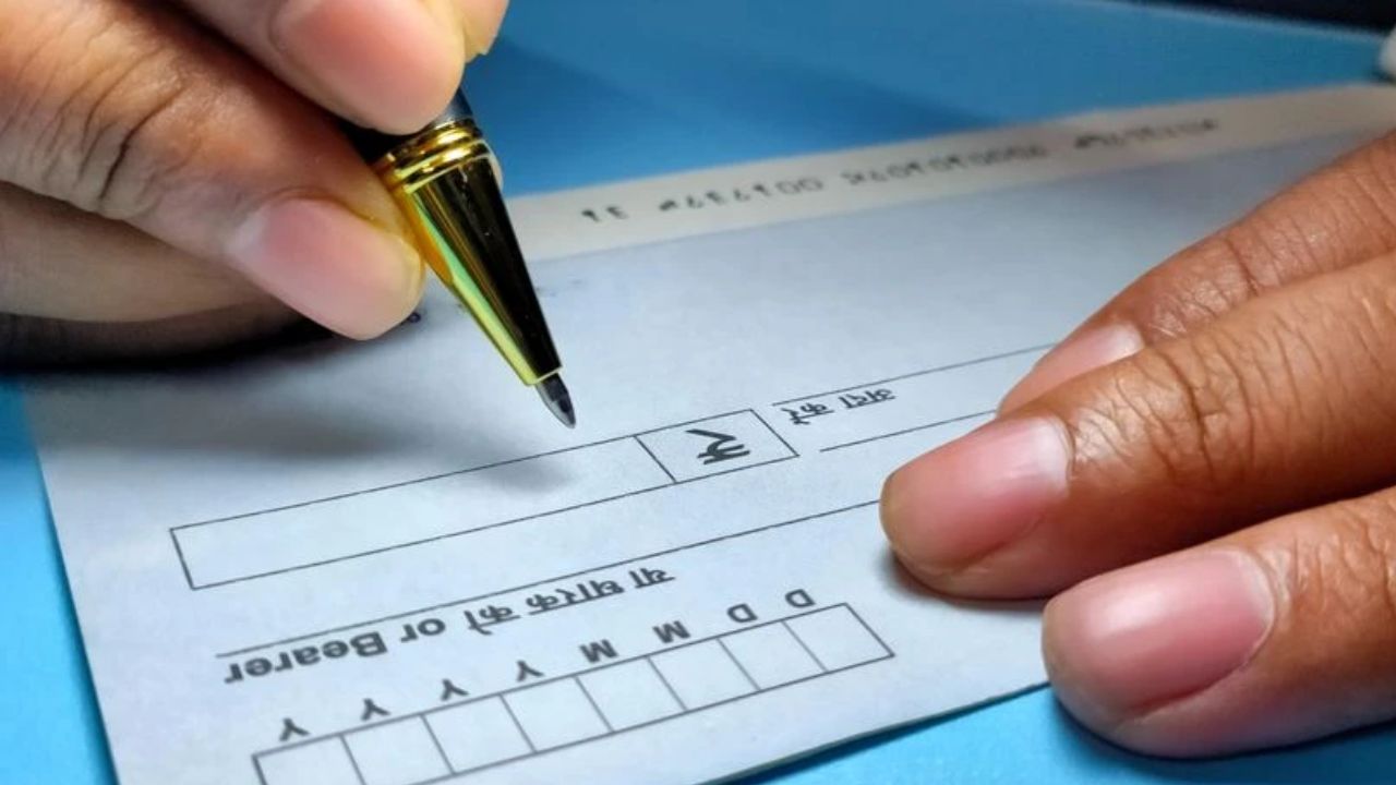 Check Clearing: ఇకపై డిపాజిట్ చేసిన కొన్ని గంటల్లోనే చెక్కుల క్లియరెన్స్.. RBI కొత్త రూల్!