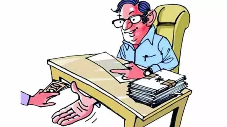 Bengaluru: ఒక్కగానొక్క బిడ్డ మృతి.. అంబులెన్స్, ఎఫ్ఐఆర్, పోస్ట్ మార్టం ఎక్కడ చూసిన లంచాలే..! చివరికీ..