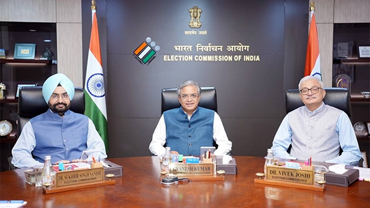 Bihar Elections: ఈరోజే బీహార్ ఎన్నికల షెడ్యూల్ విడుదల.. సా.4 గంటలకు ఈసీ ప్రెస్‌మీట్