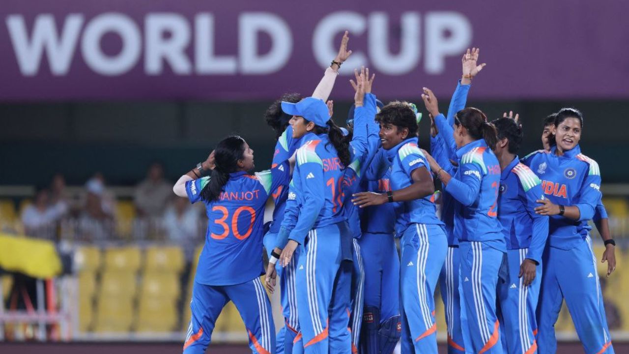 INDW vs PAKW: చేతులెత్తేసిన పాకిస్థాన్‌ బ్యాటర్లు.. భారీ విజయం దిశగా టీమిండియా!