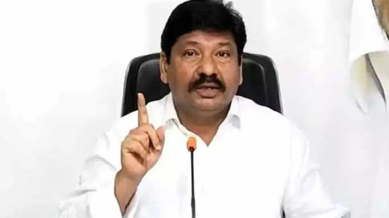 Jogi Ramesh: దమ్ముంటే.. నన్ను ఎదురుగా ధైర్యంగా ఎదుర్కొండి.. మాజీ మంత్రి హాట్ కామెంట్స్..!