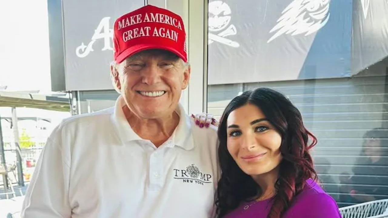 Laura Loomer: అమెరికాలో ముస్లింలు పదవులు చేపట్టకుండా చట్టం తీసుకురండి.. రిపబ్లికన్ నేత డిమాండ్