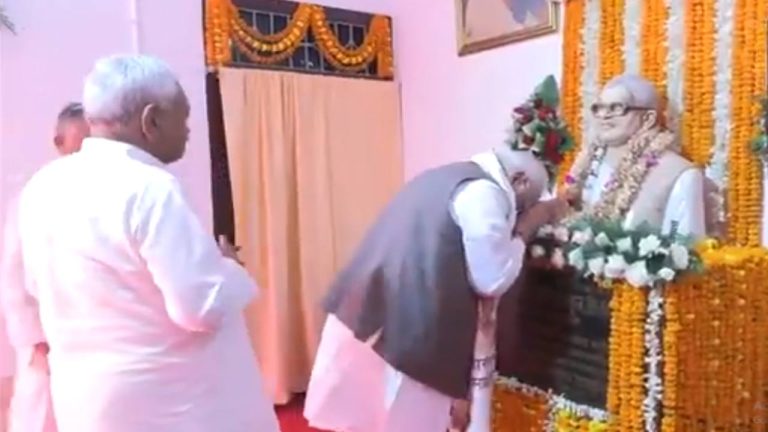 PM Modi: భారతరత్న కర్పూరి ఠాకూర్‌కు నివాళులర్పించి బీహార్‌లో మోడీ ప్రచారం ప్రారంభం