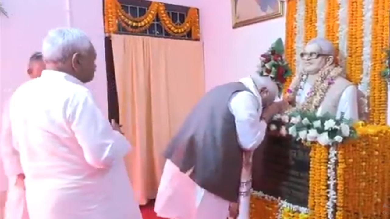 PM Modi: భారతరత్న కర్పూరి ఠాకూర్‌కు నివాళులర్పించి బీహార్‌లో మోడీ ప్రచారం ప్రారంభం