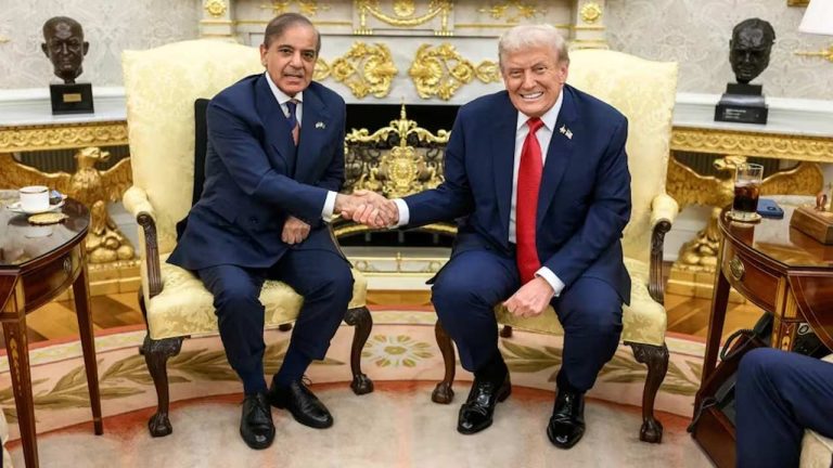 Pakistan Seeks US Help: తాలిబన్ల దాడితో గజగజలాడిన పాక్.. అగ్రరాజ్యాన్ని కాపాడాలని వేడుకున్న దాయాది