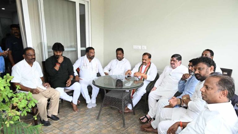 Ponnam and Adluri : అడ్లూరికి క్షమాపణ చెప్పిన పొన్నం