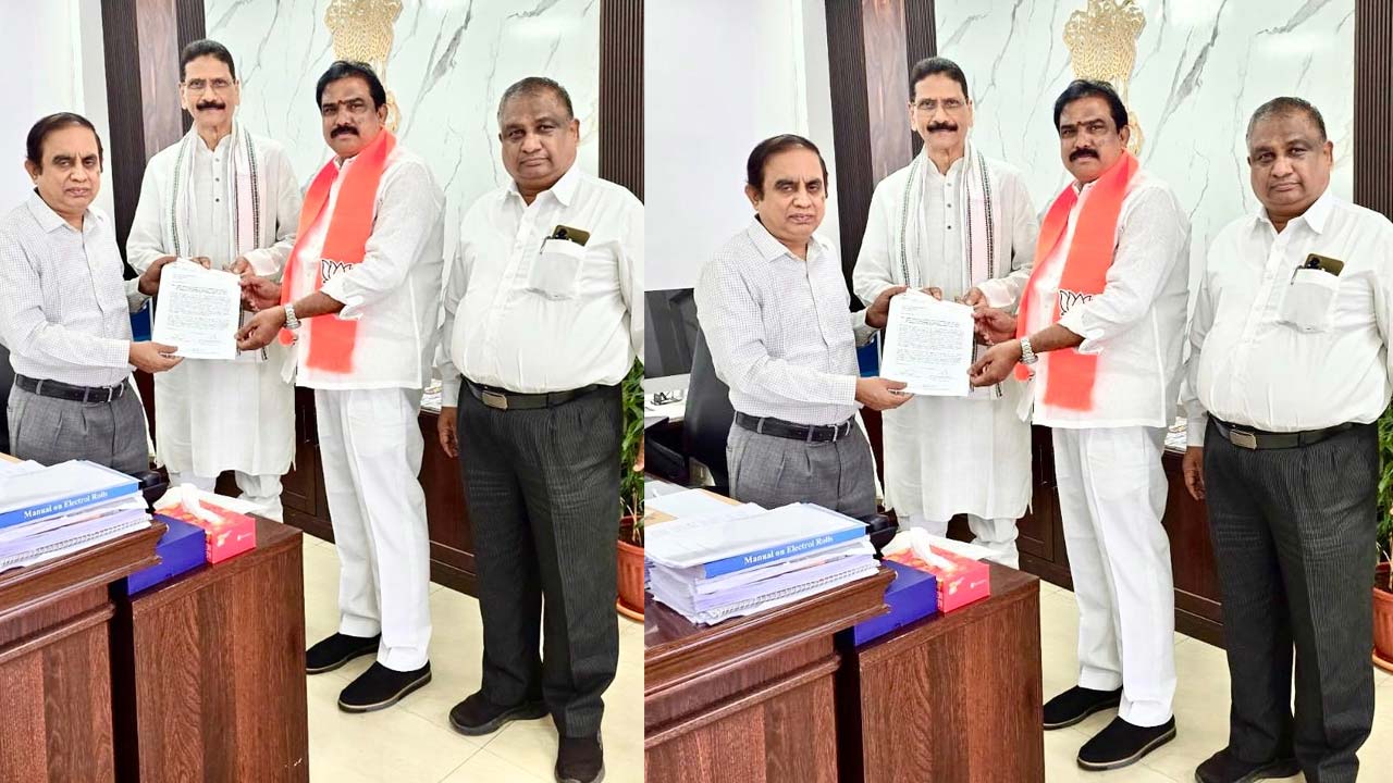 Telangana BJP : సీఎం రేవంత్ కోడ్ ఉల్లంఘించారు.. బీజేపీ ఫిర్యాదు