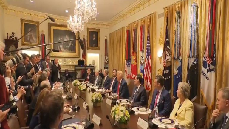 Trump: పుతిన్ యుద్ధాన్ని ఎందుకు సాగదీస్తున్నారో అర్థం కావడం లేదు.. మీడియా ముందు ట్రంప్ ఆవేదన