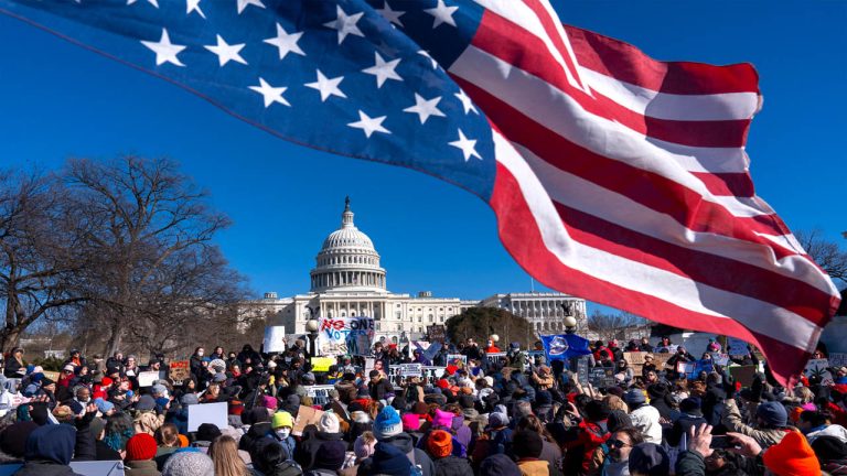 No Kings Protest in USA: అమెరికాలో టెన్షన్.. టెన్షన్.. ట్రంప్‌కు వ్యతిరేకంగా రోడ్డెక్కిన లక్షలాది మంది..!