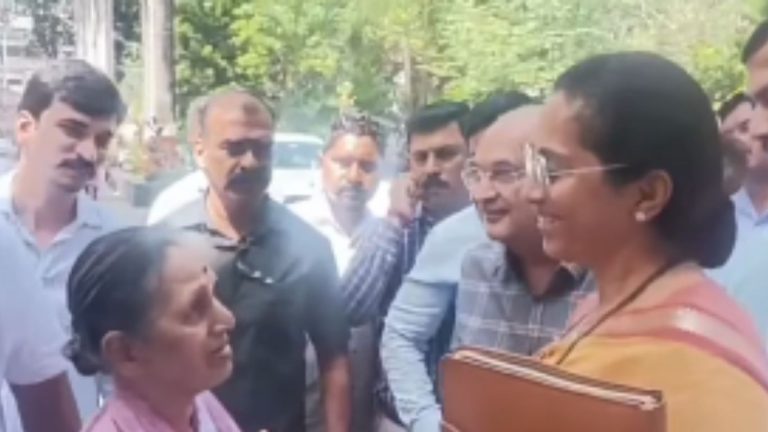 Grandma Complaints:ఓట్ల కోసం ఇంటికి వచ్చిన నేతలు.. వెరైటీ కోరిక కోరిన వృద్ధురాలు…