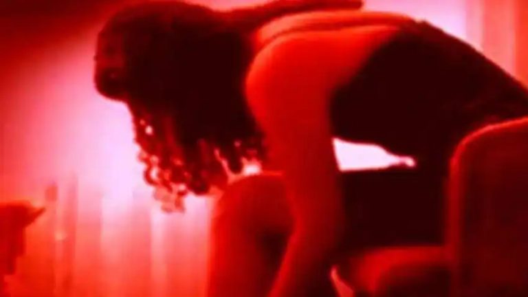 Prostitution:  వీడసలూ మనిషేనా.. కట్టుకున్న భార్యనే..