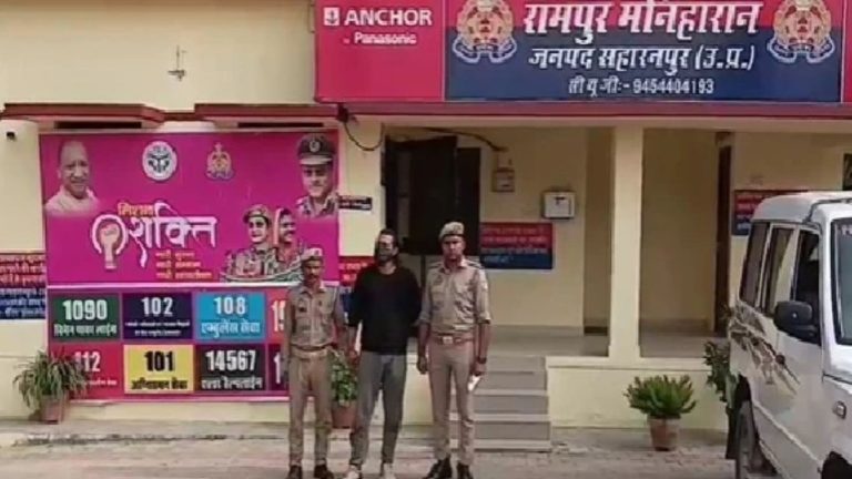 Horror: యువకుడిని కారు టాప్ పై ఉంచి.. 8 కిలోమీటర్లు లాక్కెళ్లిన డ్రైవర్..