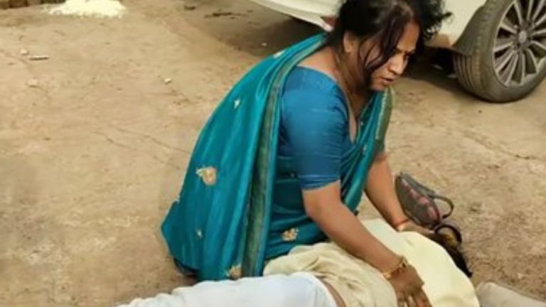 Raipur: ఎక్కడా..ప్లేస్ దొరకలేదా.. కారులో శృంగారం చేస్తూ  దొరికిన ప్రవచనకర్త