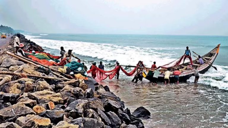 Uppada Fishermen: పవన్ కల్యాణ్‌ చొరవ.. ఉప్పాడ మత్స్యకారుల సమస్యల పరిష్కారానికి కమిటీ!