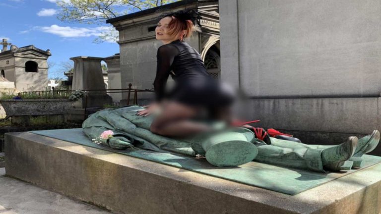 Victor Noir Grave: మతితప్పినదా.. మదమెక్కినదా? సమాధిపై ఆ పాడు పనులు ఏంటి!