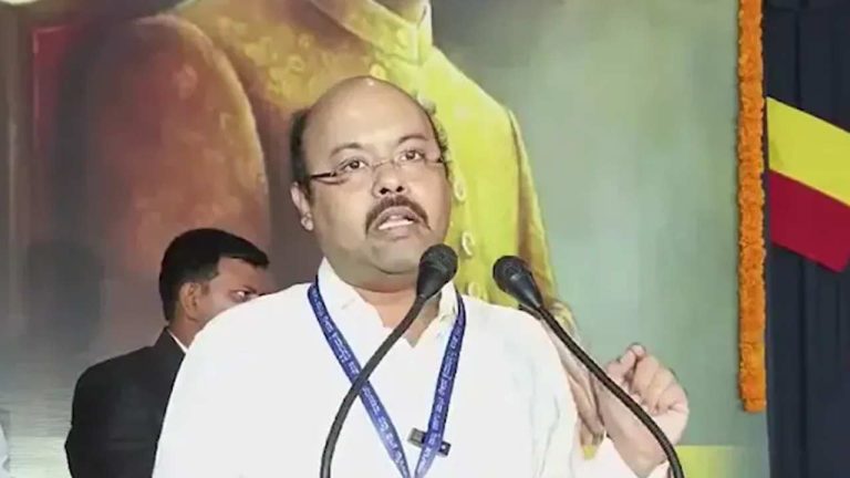 Yathindra Siddaramaiah: సీఎం సిద్ధరామయ్య గురించి సొంత కొడుకు ఏం అన్నారంటే!