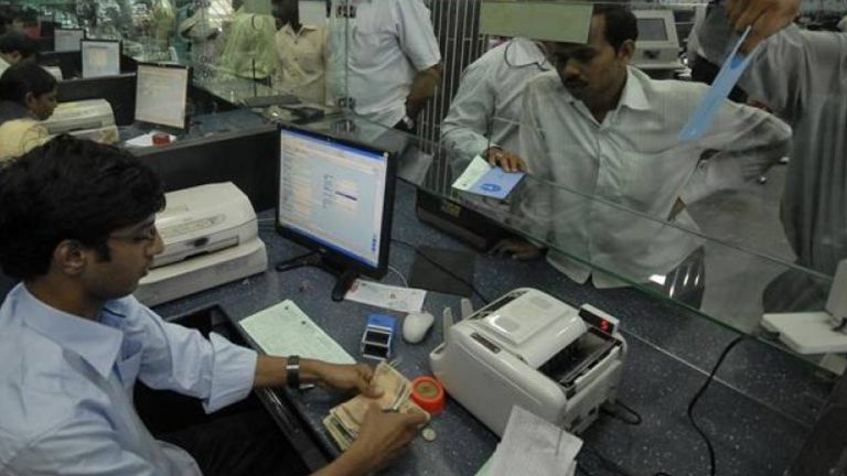 Bank: బ్యాంక్ ఖాతాదారులకు బిగ్ అలర్ట్.. నవంబర్ 1 నుంచి కీలక మార్పులు..