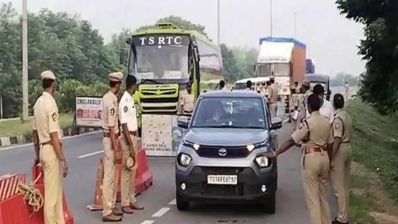 Checkposts Close: రాష్ట్రవ్యాప్తంగా రవాణా శాఖ చెక్‌పోస్టుల మూసివేత