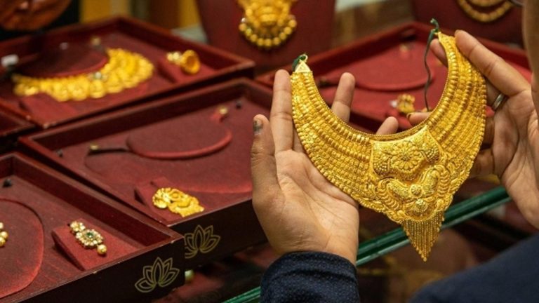 Gold Rate Today: బంగారం ప్రియులకు బ్యాడ్ న్యూస్.. 6 రోజుల్లోనే రూ. 5,620 పెరిగిన గోల్డ్ ధర..