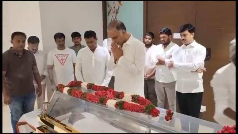 Former Minister Harish Rao: మాజీ మంత్రి హరీష్ రావు ఇంట తీవ్ర విషాదం..