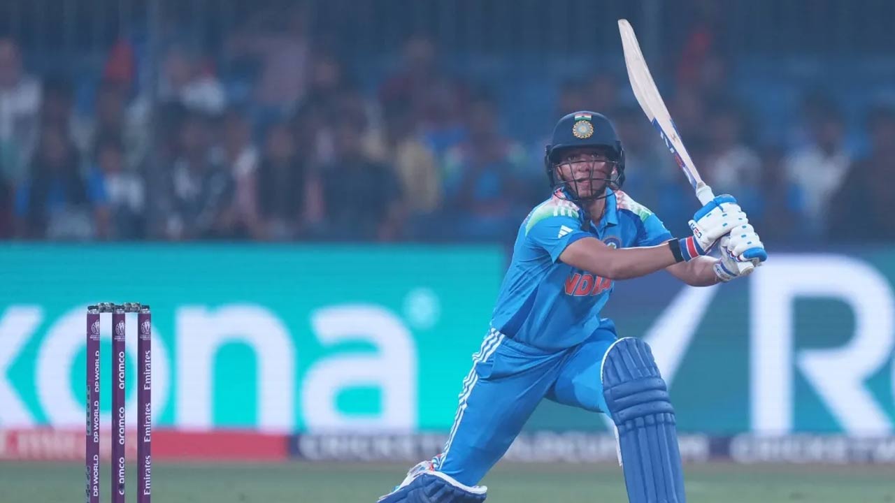 Harmanpreet Kaur: వరల్డ్ కప్ లో హర్మన్‌ప్రీత్ కౌర్ అరుదైన రికార్డ్..  మిథాలీ రాజ్ తర్వాత రెండో బ్యాటర్ గా..