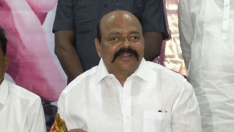 Konda Murali: సీఎం, మాకు ఎలాంటి విభేదాలు లేవు.. సమస్యకు ఫుల్ స్టాప్ పడేలా చూస్తా!