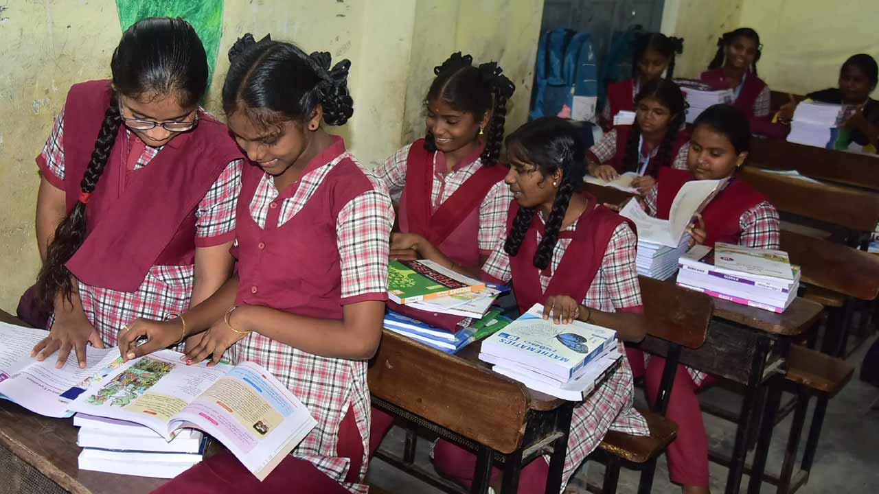 Telangana : విద్యార్థులకు శుభవార్త.. ప్రభుత్వ పాఠశాలల్లో ఉదయం అల్పాహార పథకం