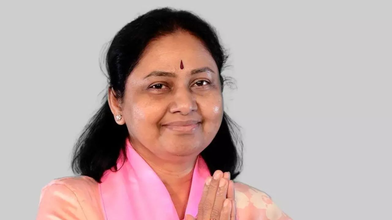 Maganti Sunitha: బీఆర్ఎస్ ఎమ్మెల్యే అభ్యర్థి మాగంటి సునీత, కూతురిపై కేసు నమోదు