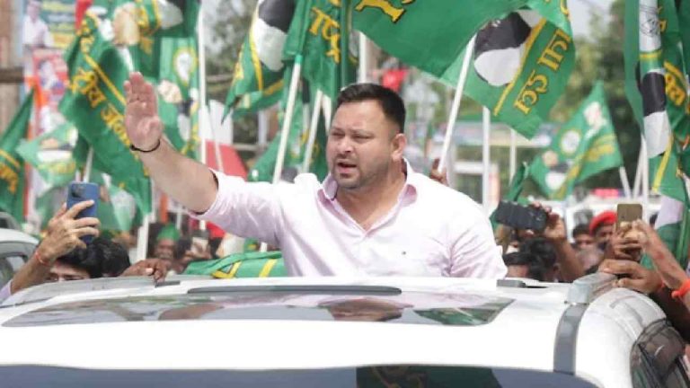 Bihar Elections: రఘోపూర్ నుంచి తేజస్వీ యాదవ్ నామినేషన్ దాఖలు..