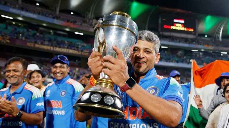 Amol Muzumdar: మహిళల వన్డే ప్రపంచ కప్ నిజమైన ఛాంపియన్.. ఈయనే !