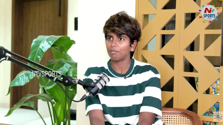 Arundhati Reddy: సీనియర్ ప్లేయర్స్‌ని పేరు పెట్టి పిలుస్తారా..? అసలు నిజం బయటపెట్టిన అరుంధతి రెడ్డి..!