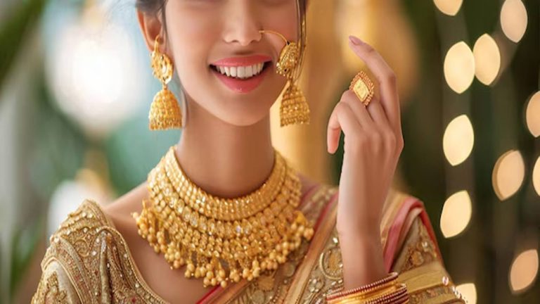 Gold Rates: పసిడి ప్రియులకు శుభవార్త.. ఈరోజు ఎంత తగ్గిందంటే..!