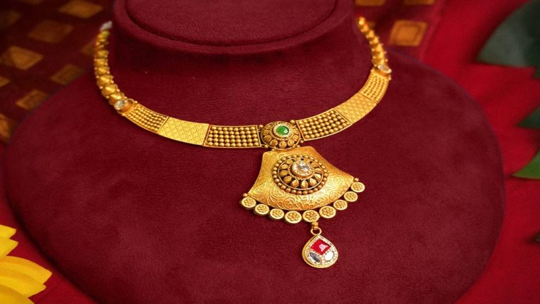 Gold Rates: గోల్డ్ లవర్స్‌కు మళ్లీ షాక్.. ఈరోజు ఎంత పెరిగిందంటే..!