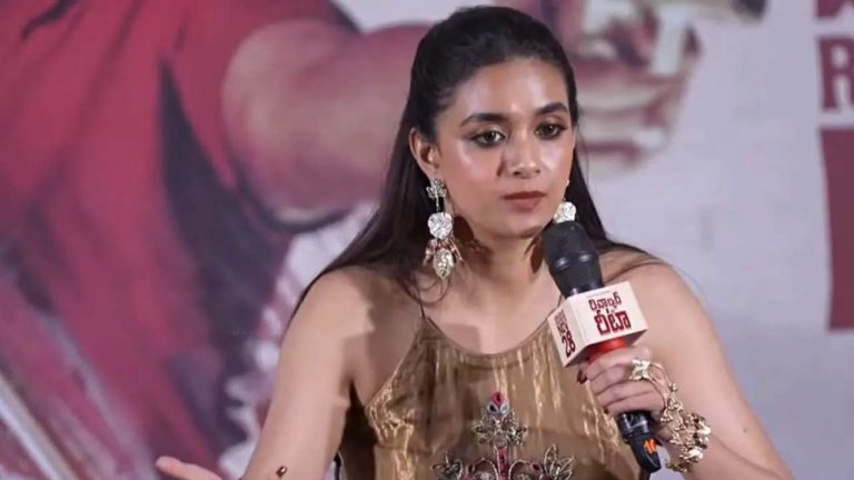 Keerthy Suresh: ఆ సినిమాలో నటించడం లేదు.. క్లారిటీ ఇచ్చిన కీర్తి సురేశ్