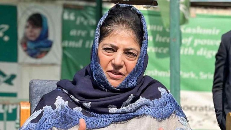Mehbooba Mufti: ఉగ్రవాదుల తల్లిదండ్రుల్ని ‘‘వేధించవద్దు’’.. ఉగ్రవాదులకు ముఫ్తీ మద్దతు ఇస్తుందా.?