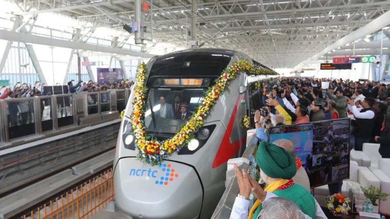 NCRTC Pre-Wedding Rules: రైళ్లలో ప్రీ-వెడ్డింగ్ షూట్స్‌కు ఓకే..