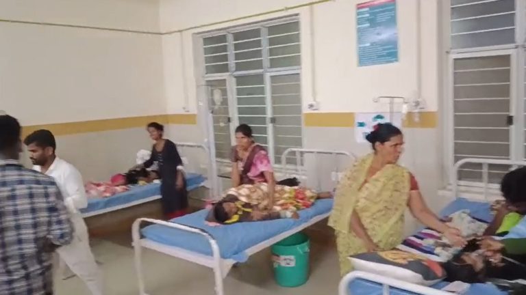 Nalgonda: ఏరియా ఆసుపత్రిలో దారుణం.. వైద్యం వికటించి 15 చిన్నారులకు తీవ్ర ఆస్వస్థత..!