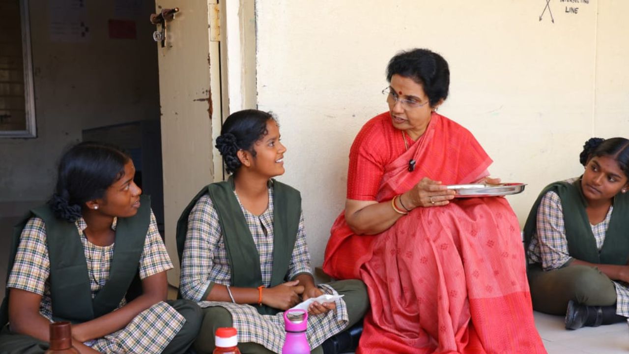 Nara Bhuvaneswari: బాబు బిజీ.. నారా లోకేష్ పెంపకం బాధ్యత నేనే తీసుకున్నా!