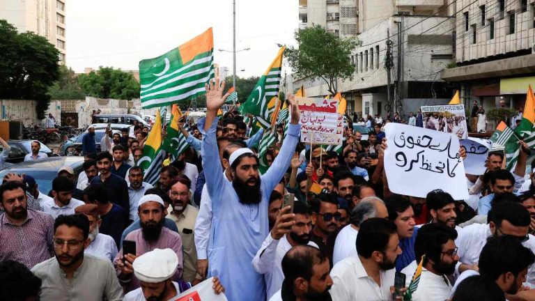 POK: పీఓకేలో తిరుగుబాటు.? పాకిస్తాన్‌కు వ్యతిరేకంగా జెన్-Z నిరసనలు..