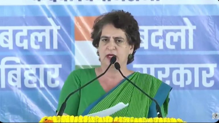 Priyanka Gandhi: ఓట్ల చోరీపై గాంధీలాంటి పోరాటం చేస్తున్నాం.. బీహార్ ర్యాలీలో ప్రియాంకాగాంధీ వ్యాఖ్య