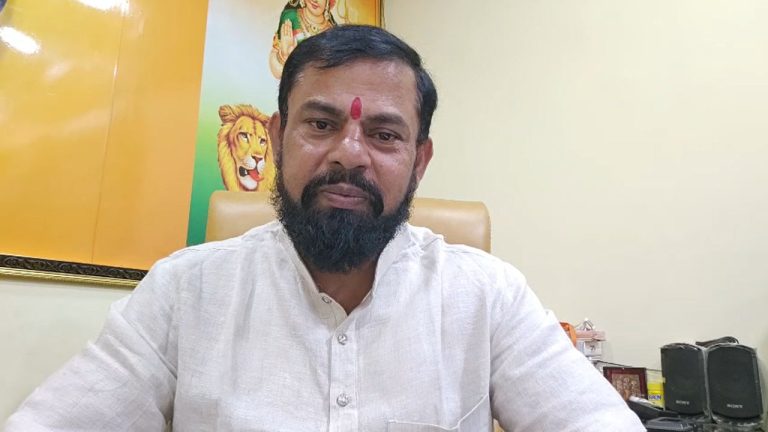 Raja Singh: రాజమౌళి ప్రతి సినిమాను హిందువులు బ్యాన్ చేయాలి..