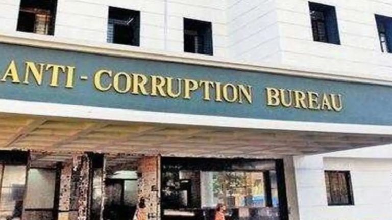 ACB : మరో అవినీతి తిమింగలం.. ఆదాయానికి మించి రూ.100 కోట్లు