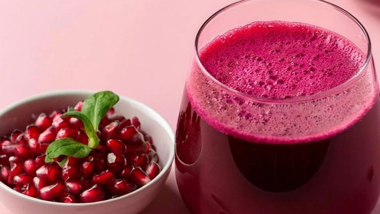 Health Benefits Pomegranate Juice: ఖాళీ కడుపుతో దానిమ్మ రసం తాగితే.. ఎమవుతుందో తెలుసా..