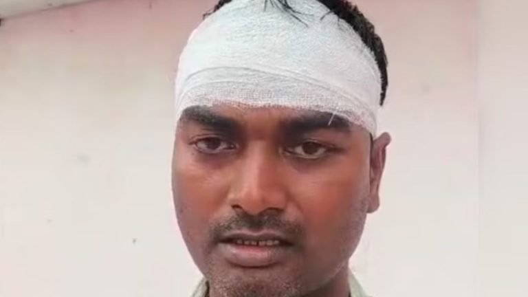 Locals Attack : గాయపడిన వారికి.. సహాయం చేసిన వ్యక్తిపై దాడి చేసిన కుటుంబ సభ్యులు