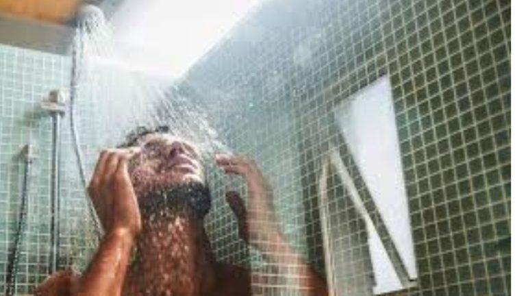 Winter Bath: చలికాలంలో వేడి నీళ్లు మంచివా.. చలి నీళ్లు మంచివా..