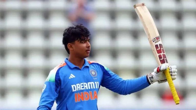 Vaibhav Suryavanshi Century: వైభవ్ సూర్యవంశీ తుఫాన్ సెంచరీ.. 31 బంతుల్లో 100