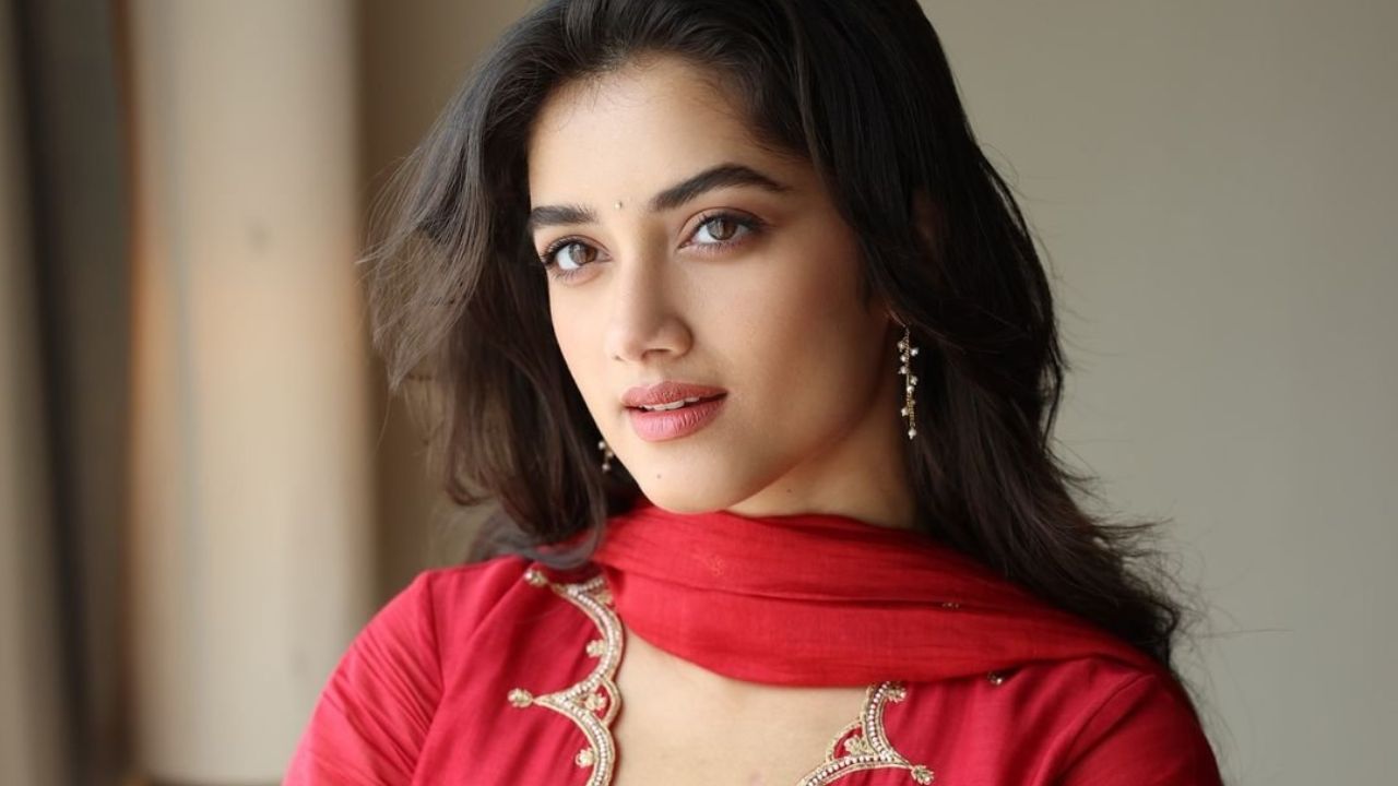 Bhagyashri Borse : కచ్చితంగా లవ్ మ్యారేజే చేసుకుంటా..