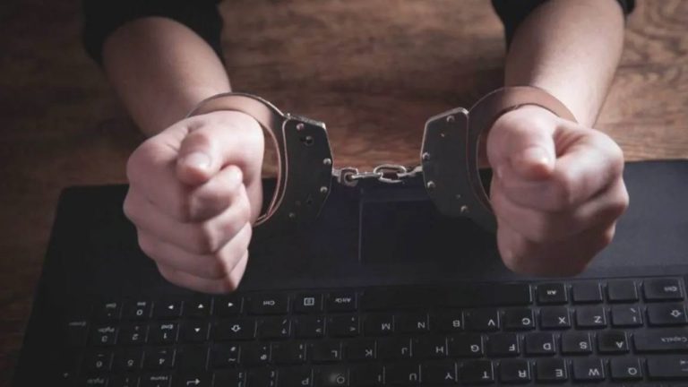 Digital Arrest: ఎయిర్‌టెల్ అధికారిగా, ముంబై పోలీసులగా నటిస్తూ.. 70 ఏళ్ల మహిళ ఖాతా నుంచి రూ.78.89 లక్షలు స్వాహా